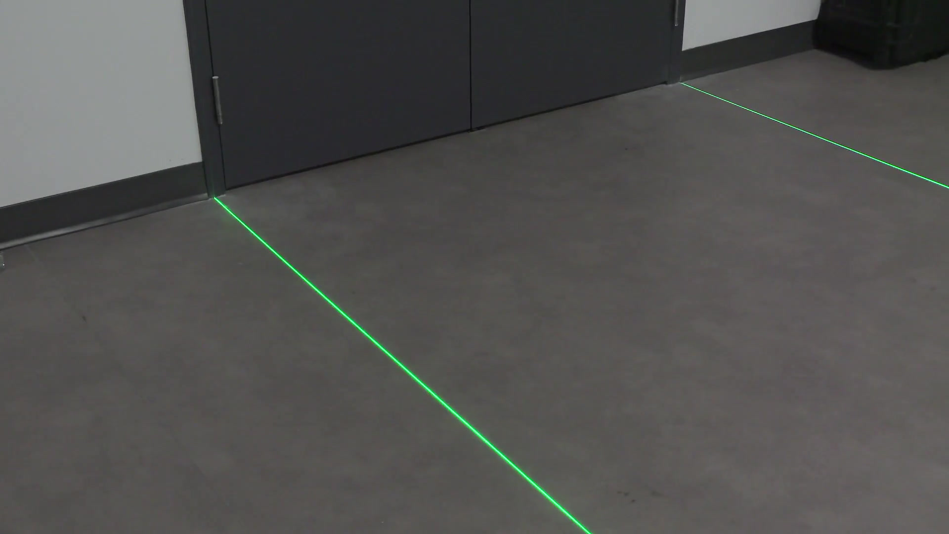 DOCKLINE™ LASER TRUCK DOCKING SYSTEM